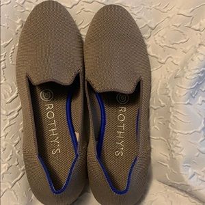 Brand new Rothys flats